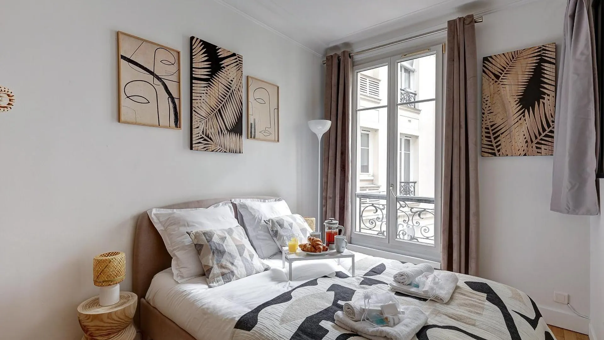 Elegante Suite Haussmannienne Au Prestige Parisien